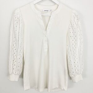 Chico’s size 1 / M White Cotton Lace 3/4 Sleeve Top Button Neck Henley